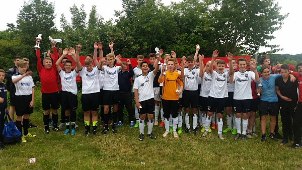 Platz 1 für die C-Jugend Platz 1 für die C-Jugend